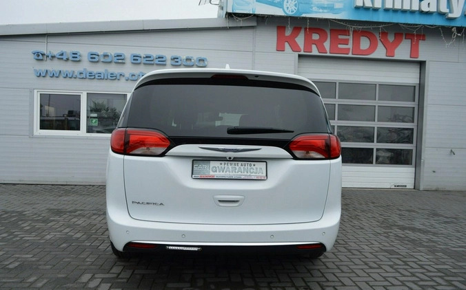 Chrysler Pacifica cena 125000 przebieg: 119000, rok produkcji 2020 z Hrubieszów małe 742